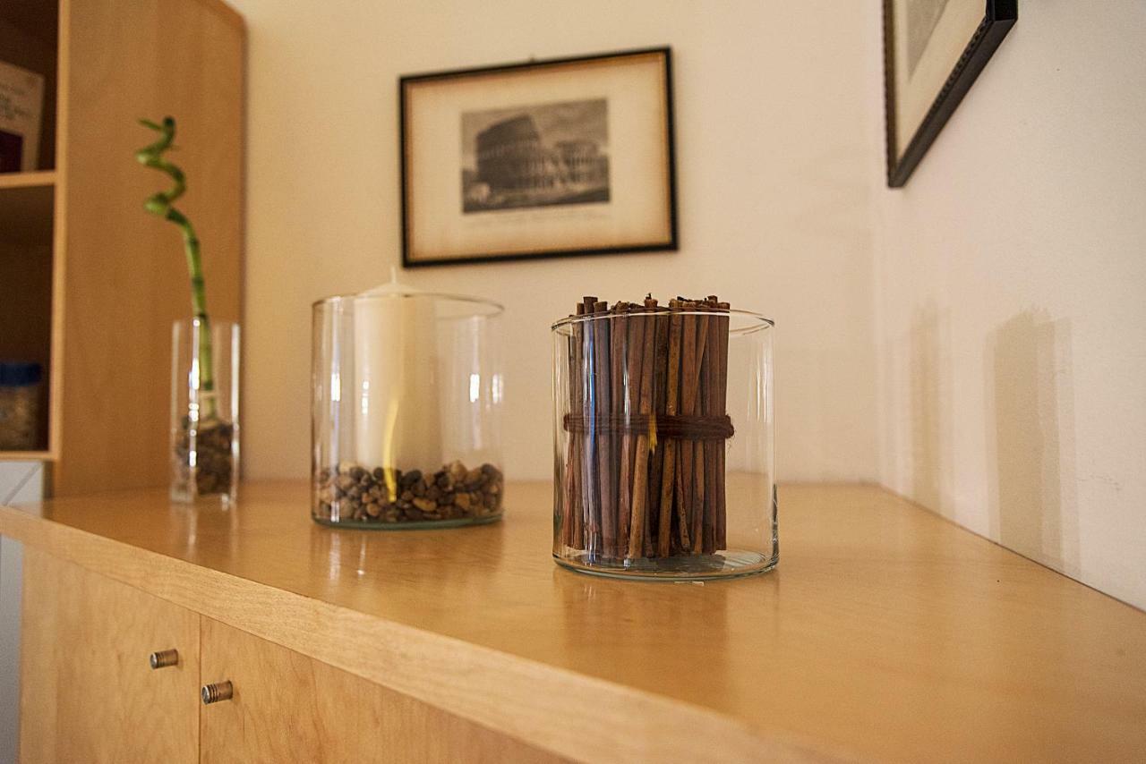 Elegant Apartment In Sant'Ambrogio ミラノ エクステリア 写真