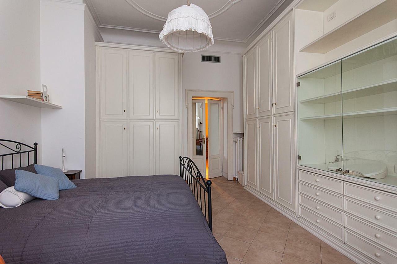 Elegant Apartment In Sant'Ambrogio ミラノ エクステリア 写真